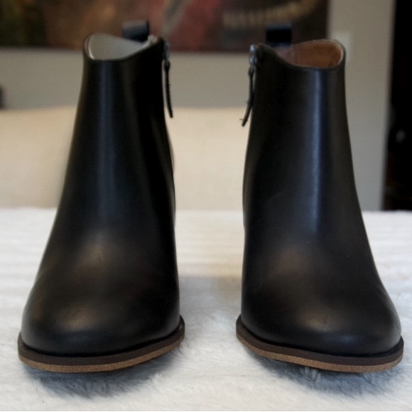 BP Women’s Lance Leather Block Heel Bootie Size 8 - Picture 2 of 6